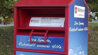 Altkleider Container der Malteser.