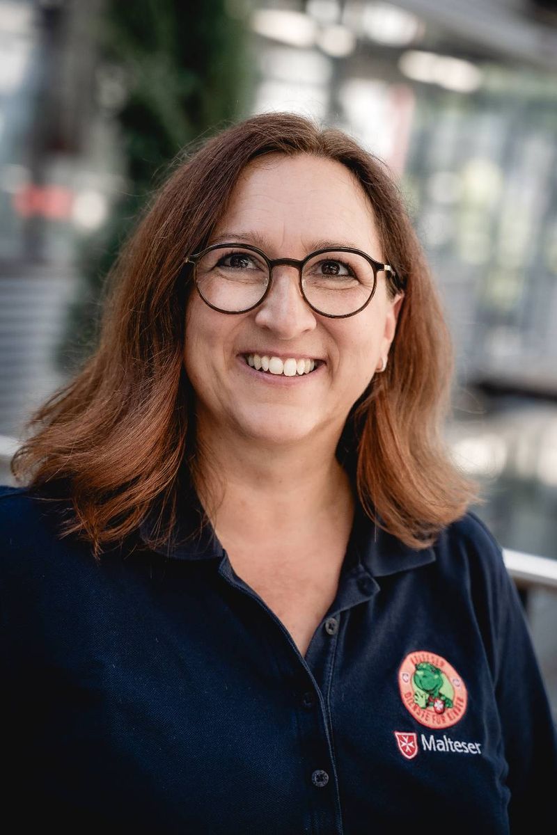 Porträt von Heike Nussbaum, Leiterin des Malteser-Kinderintensivpflegedienstes in Schwäbisch Gmünd.