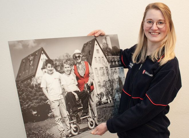 Foto © Malteser/Silvia Bergmann: Lena Petersen, neue Teamleitung der Diözesangeschäftsstelle, und ihr Team entwickeln Angebote für bedürftige Menschen. Der Malteser Hilfsdienst bietet im Bistum Limburg Dienste für Jung und Alt.