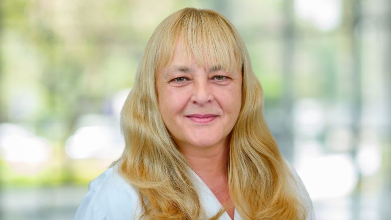 Porträt von Lidia Roth, Funktionsleitung Zentrale Sterilgutversorgungsabteilung.