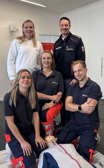 Resi und Nick bei den Maltesern