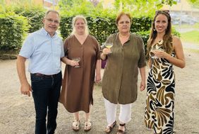 Stufenleitung Herr Deller und Frau Meeßen (rechts), zusammen mit Schulleiterin Frau Hensen (links) und Oberstufenkoordinatorin Frau Schrief (Mitte).