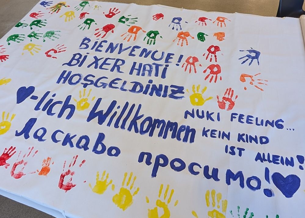 Kein Kind ist allein. Fotos: Malteser