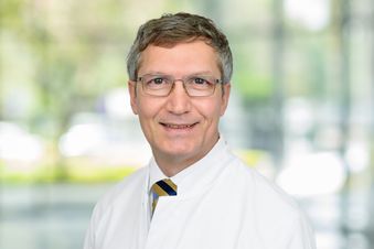 Porträt von Jonas Streikus, MHBA, Oberarzt.