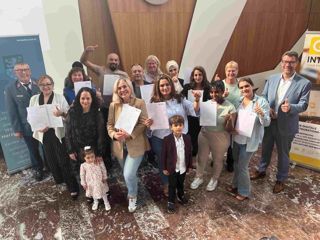 Gruppenfoto nach der Zertifikatsübergabe 