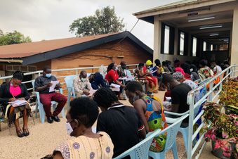 In Uganda werden die Maßnahmen gegen das Coronavirus verschärft. Wie viele afrikanische Länder wird das Land von einer Infektionswelle überrollt. Foto: Malteser International