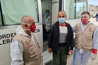 Schutz vor Corona prägt auch das Bild der medizinischen Versorgung der Menschen im Libanon. Foto: Malteser International / LAKM