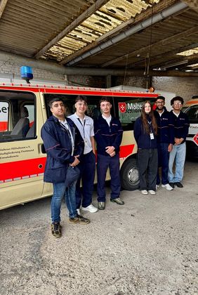 (von links) Wenn es um Hilfe für Bedürftige geht, brauchen die Malteser Unterstützung durch Spenden, dafür wirbt das junge Team aus Amin, Linus, Nicklas, Victoria, Jabbar und Tim.