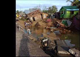 zerstörte Häuser, eingebrochene Straßen: Taifun Kammuri hatte schlimme Folgen. Foto: Malteser International