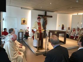 Erzbischof Rainer Kardinal Woelki segnet Malteser Kapelle