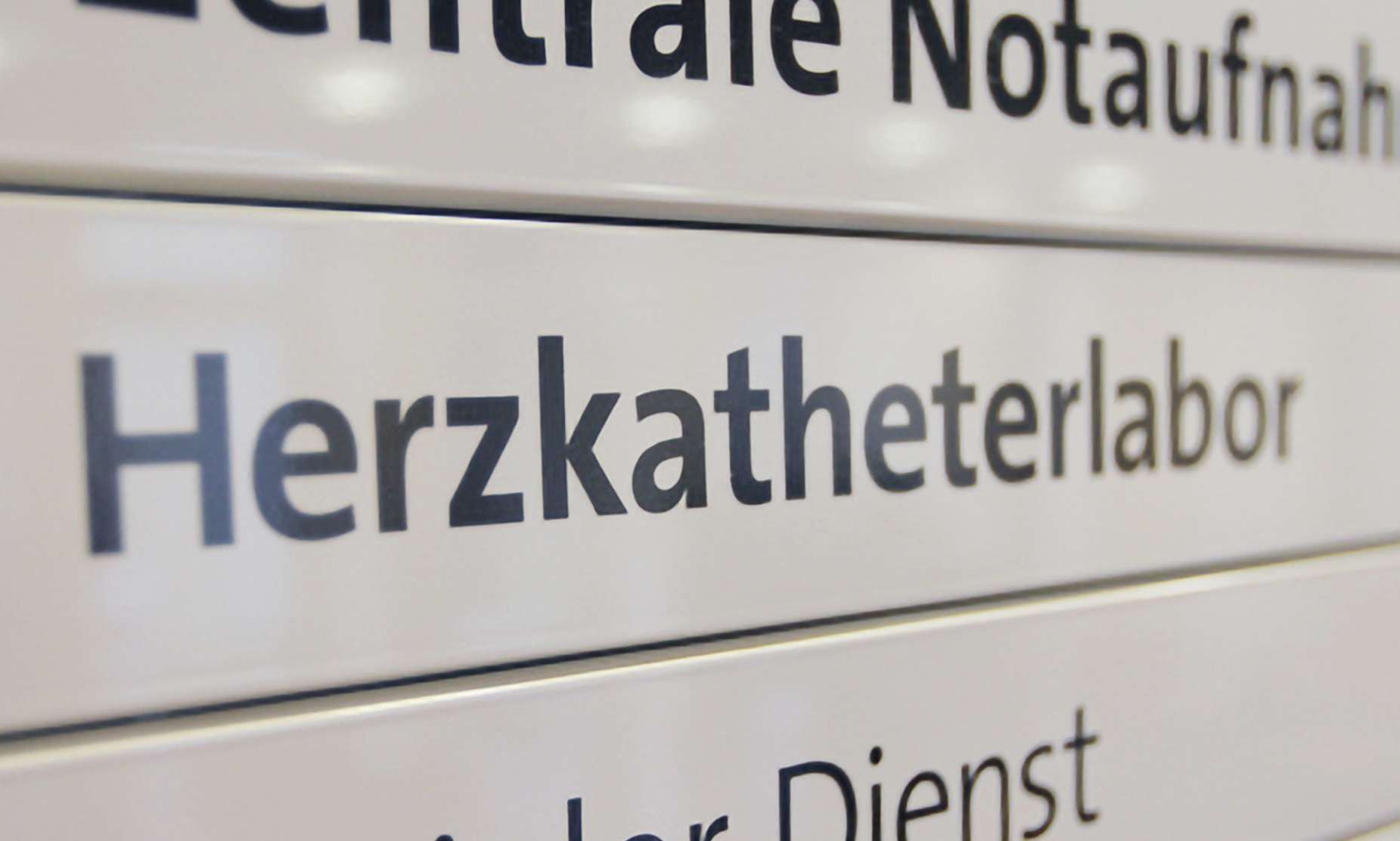 Herzkatheterlabor Schild