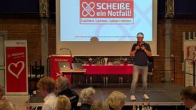 Notarzt und Comedian Dr. Lüder Warnken während seiner Show