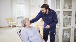 Hausnotruf - der Notfallknopf für Zuhause