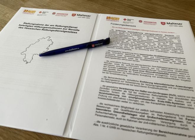 Das Positionspapier trägt die Unterschriften der Geschäftsführer von ASB, DRK, Johanniter und Malteser in Hessen.