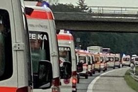 Fahrzeugkolonne auf dem Weg nach Ahrweiler. Foto: Malteser 