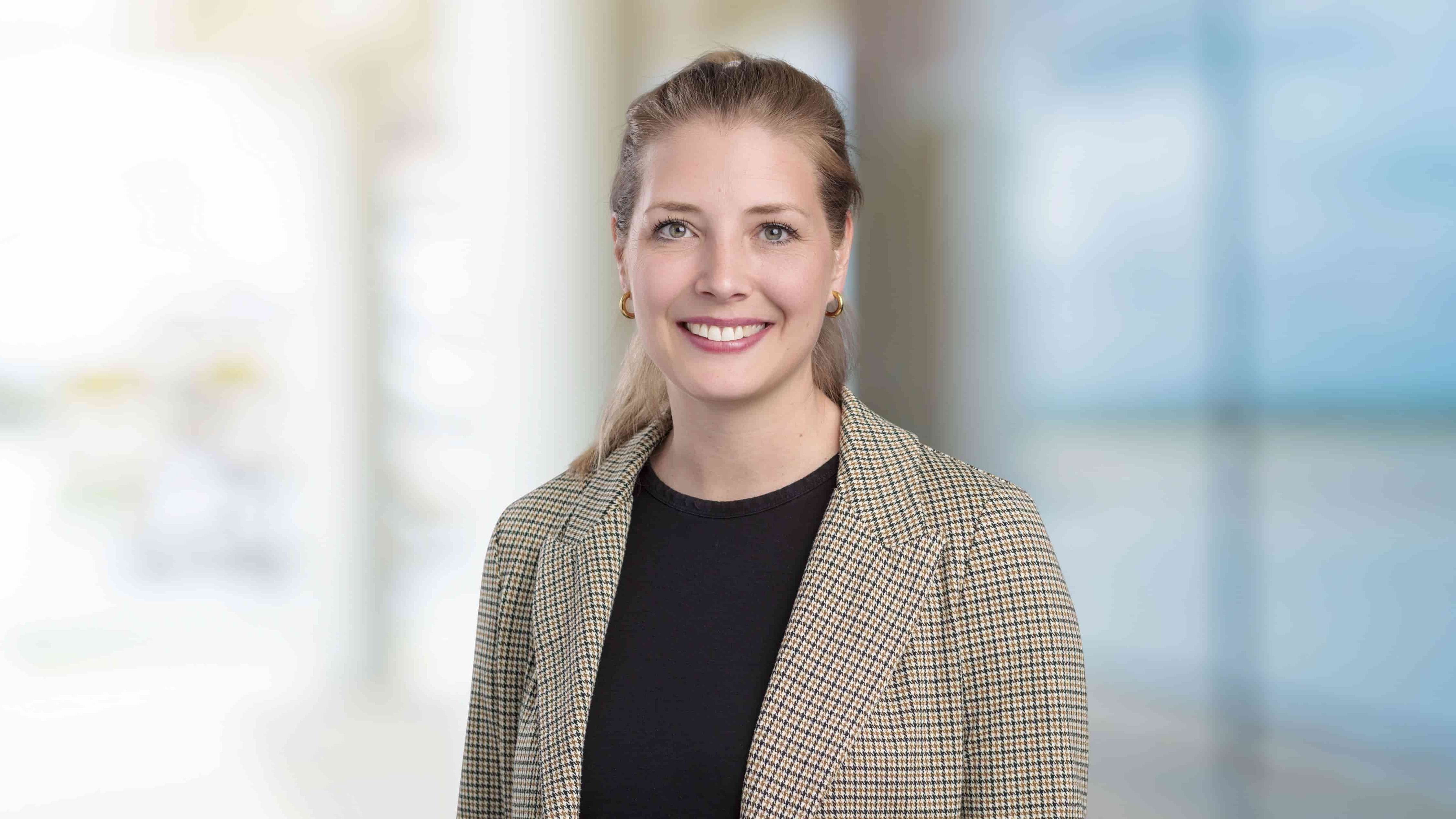 Portrait der Leiterin der Fachstelle Vielfalt, Gleichstellung und Inklusion: Madeleine van Rossum