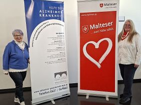 Bild: Ulrike Lutz von der Alzheimer Gesellschaft (links) und Bianca Knerr-Müller von den Maltesern freuen sich darauf, mit der gemeinsame Selbsthilfegruppe für Angehörige von Menschen mit Demenz in Speyer loszulegen. (Quelle: Malteser Speyer)