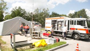 Malteser Katastrophenschutz Fahrzeug und Zelt