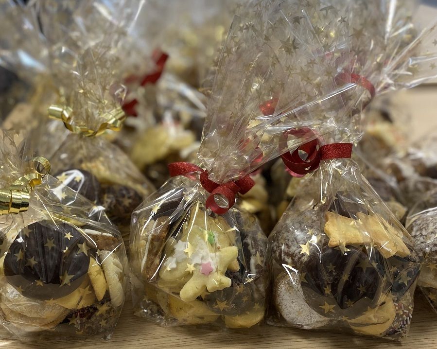 Tüten voller Plätzchen