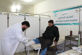 Mit Hilfe der Malteser wurde das syrische Krankenhaus in Kafr Nobol betrieben. Nach Luftangriffen musste es geschlossen werden. Patienten können zurzeit nicht behandelt werden. Foto: Hand in Hand