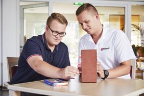 Lebensverkürzt erkrankte junge Erwachsene haben andere Bedürfnisse als Kinder. Die Malteser sehen hier eine Lücke in der Versorgung. Foto: Malteser