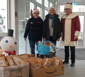 Ein Teil des Helferteams "Momente der Nähe" von den Maltesern in Erftstadt. 