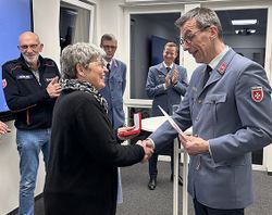 Personen, Ehrung, Urkunde