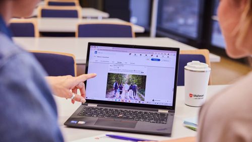 Malteser Diversität Laptop Besprechung