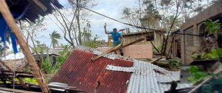 Hilfe beim Wiederaufbau nach Taifun Kammuri
