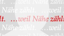 Silhouette einer Person vor grauem Hintergrund mit dem Schriftzug ‚…weil Nähe zählt‘.