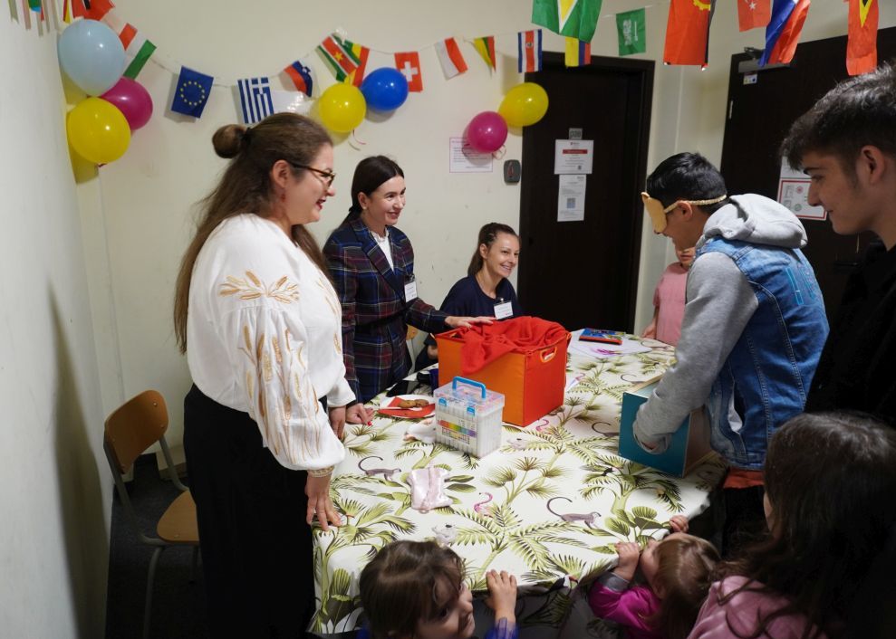 An Mitmachstationen wie beim Projekt "Gesund leben macht Spaß" können sich die Kinder ausprobieren.