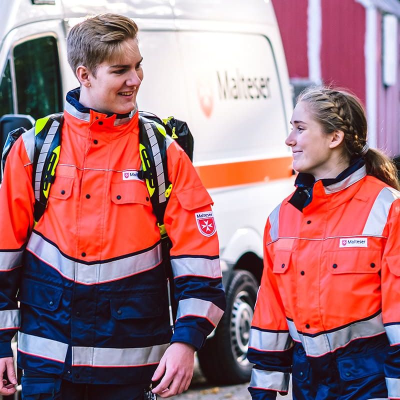 Freiwilliges Engagement im Malteser Krankentransport während einem Freiwilligendienst.