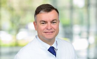 Porträt von PD Dr. med. Klaus Schnake