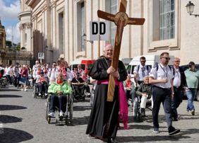 Wechsel im Amt des Bundesseelsorgers der Malteser