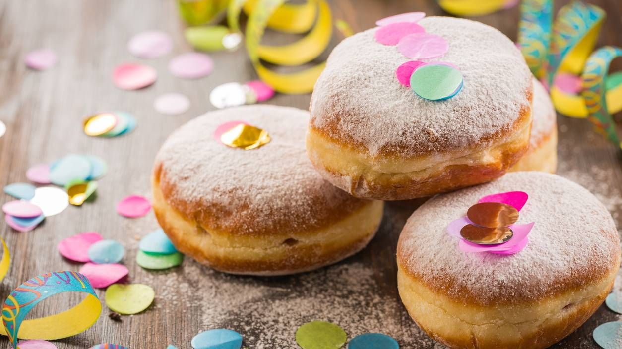 Karnevalsgebäck Berliner, welche als Tradition an Karneval gelten.