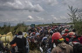 Mehrere hunderttausend Menschen verlassen die ostkongolesische Stadt Goma. LAvamassen haben sich bis an die Stadt herangeschoben. Foto: Malteser International