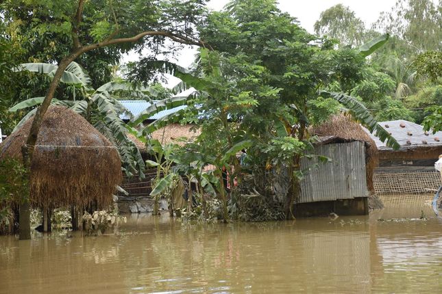 Überflutung in der Küstenregion in Bangladesch
