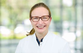 Porträt von PD Dr. med. Silke Schüle, Chefärztin der Klinik für Allgemein- und Viszeralchirurgie. 