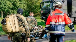 Malteser und Bundeswehr bei einer Übung im Katastrophenschutz