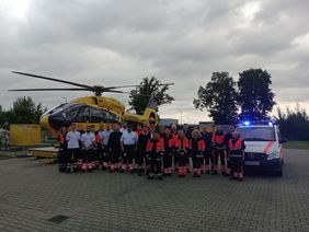 Gruppenbild vor Christoph Wesfalen