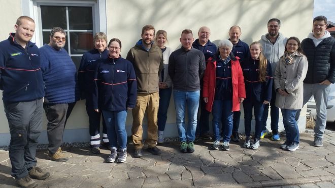 Gruppenfoto: Teilnehmende und Ausbildungsteam des internen Resilienztrainings