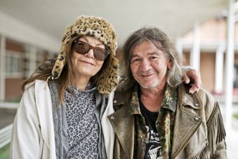 Kleider machen Leute, wie hier bei einem Wohlfühlmorgen. Foto:Biederbeck / Malteser