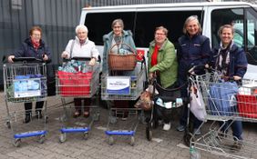​​​​​​​Foto © Malteser: Der Mobile Einkaufswagen des Malteser Hilfsdienstes unterstütz vor allem ältere Menschen kostenlos beim Einkaufen.