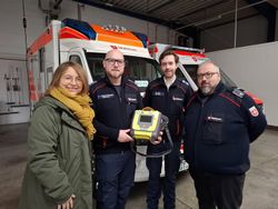 Thorsten Hess, Malteser Beauftragter in Gütersloh, bedankt sich im Namen der Malteser bei der Bürgerstiftung. 