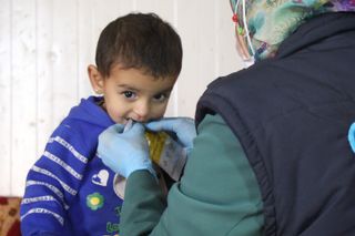 Treatment of malnutrition in refugee camps in Syria