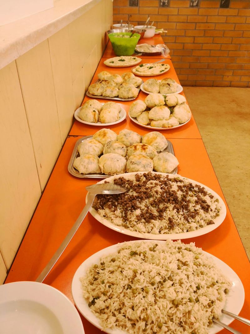 Buffet mit kulinarischen Köstlichkeiten.