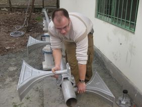 Installation eines Erdbeben-Frühwarnsystems in Pakistan.