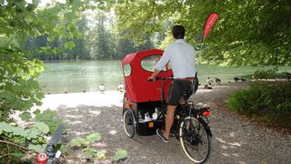 Ein Ausflug mit der Malteser Rikscha zum See.