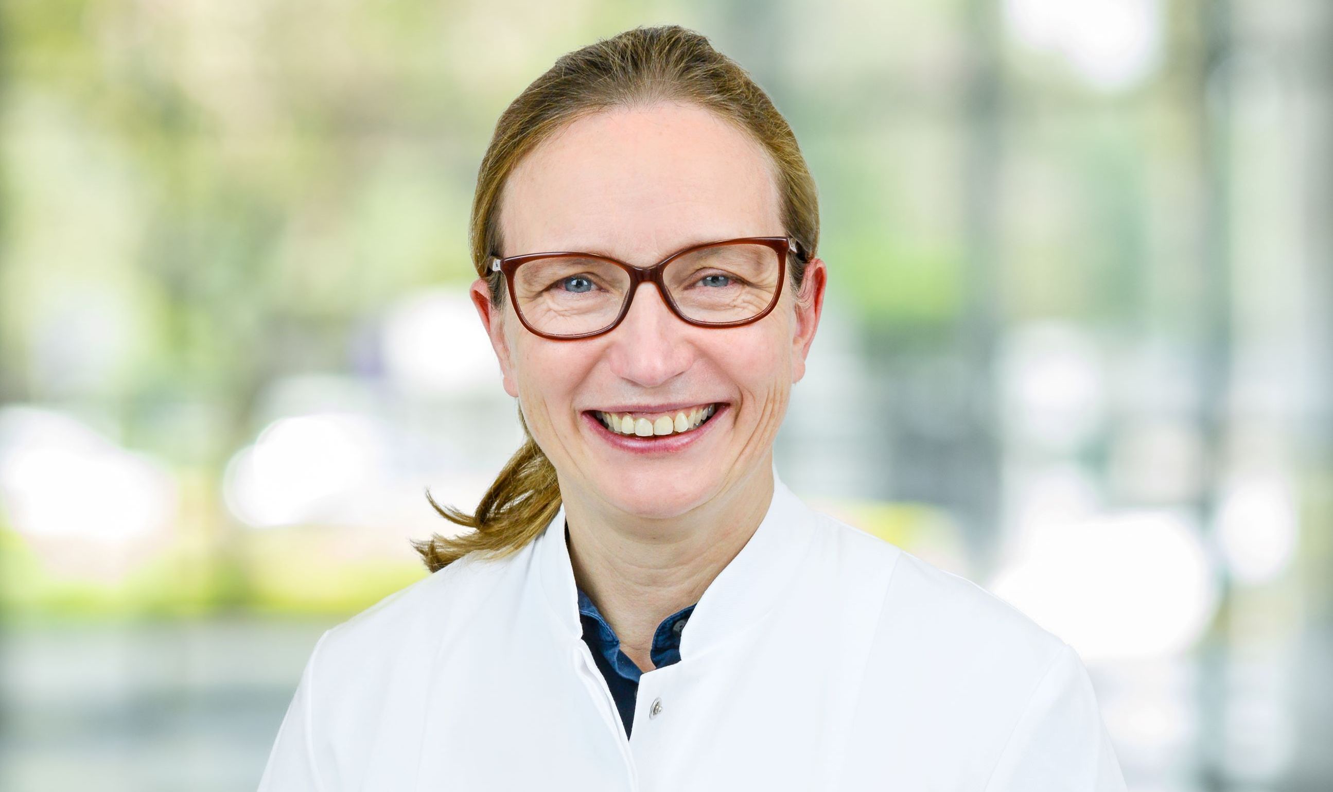 Porträt von PD Dr. med. Silke Schüle, Chefärztin der Klinik für Allgemein- und Viszeralchirurgie. 