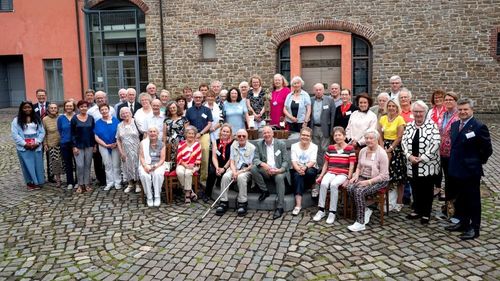 Gruppenfoto bei einem Treffen der Stiftungsgemeinschaft
